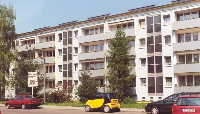 Schöner großer Balkon sucht Blumenliebhaber — photo 1